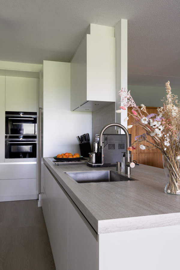 keukeninspiratie compacte keuken met royaal blad